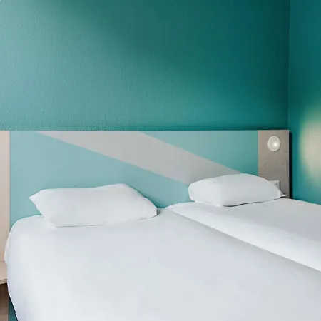 Ibis Budget Rennes Route De Saint Malo Montgermont Exterior photo