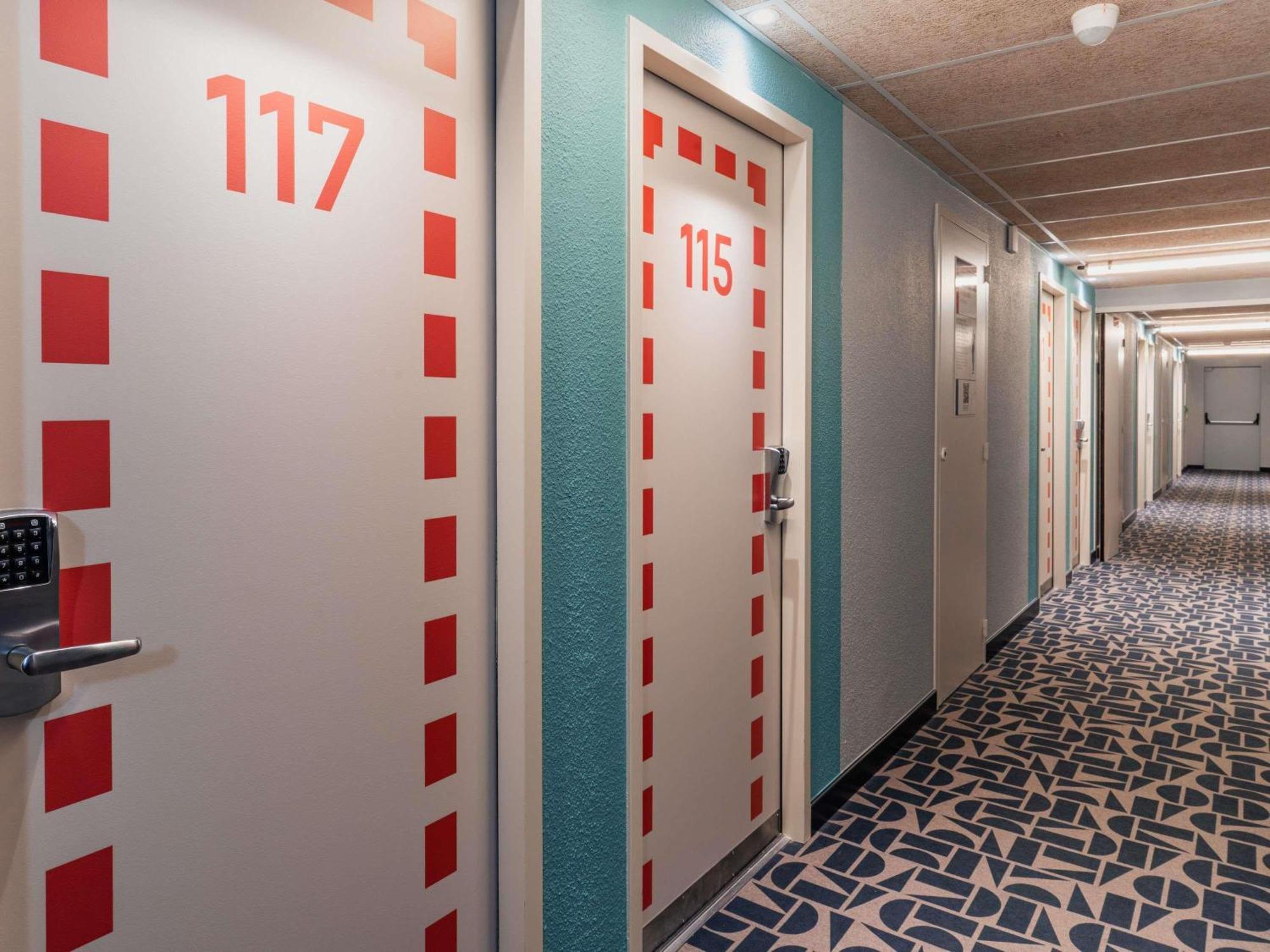 Ibis Budget Rennes Route De Saint Malo Hotel